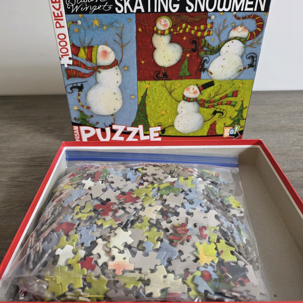 Skating Snowmen - 1000 Piece Jigsaw Puzzle - Picture 2 of 5